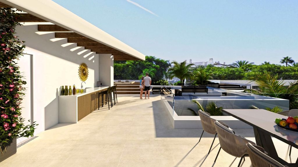 Property photo 3 of 12 Photo 2