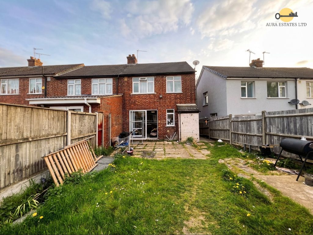 Property photo 2 of 12