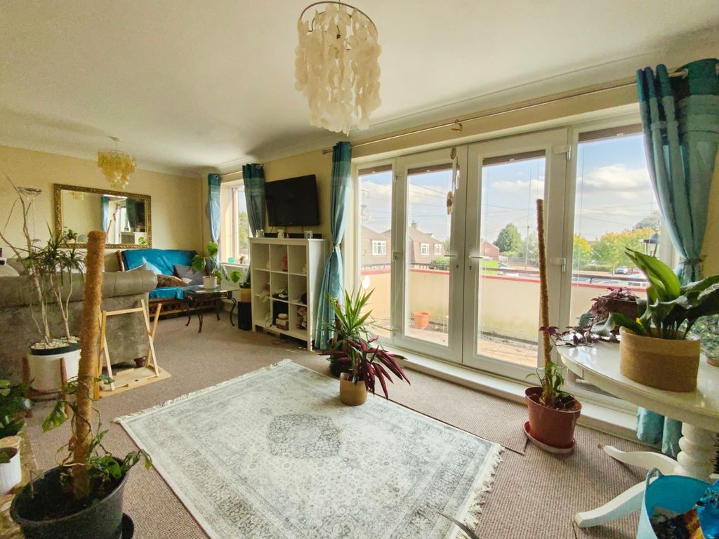 Property photo 3 of 11