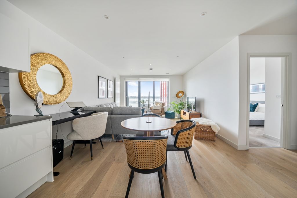 Property photo 2 of 22 1333375-5-6890E3F...