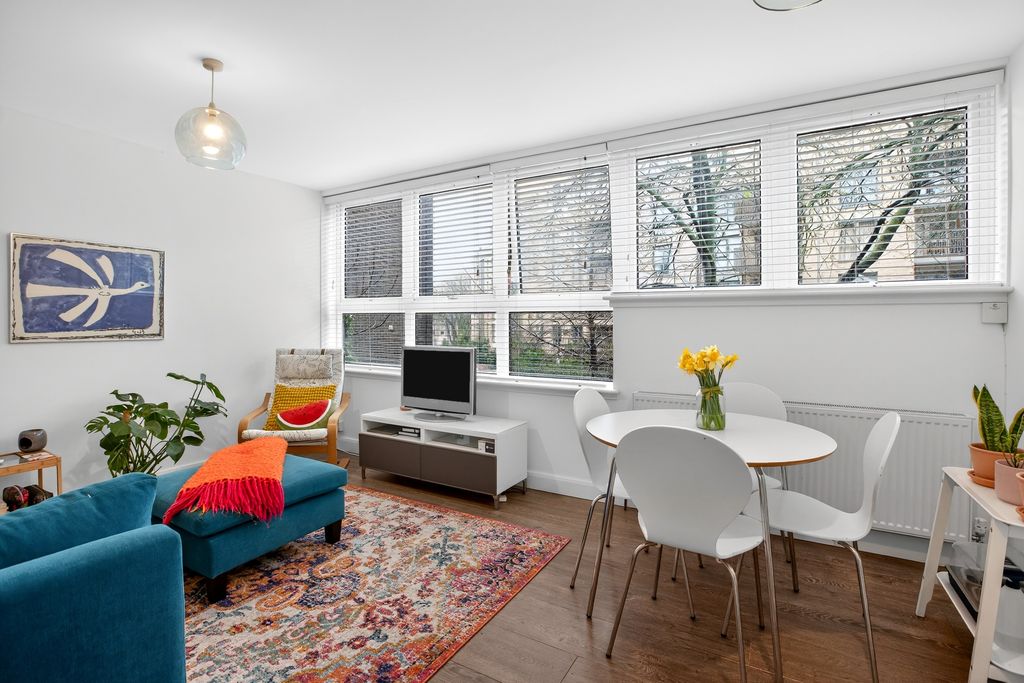 Property photo 3 of 27 Reception Room