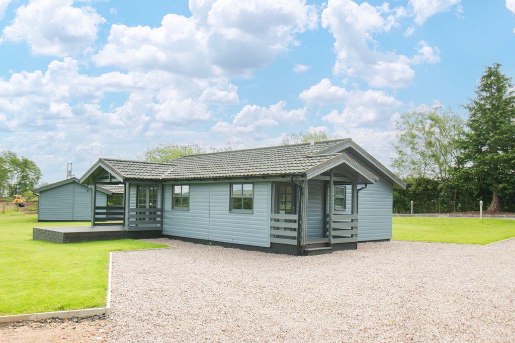 Property photo 1 of 26 Lodge At Hunters