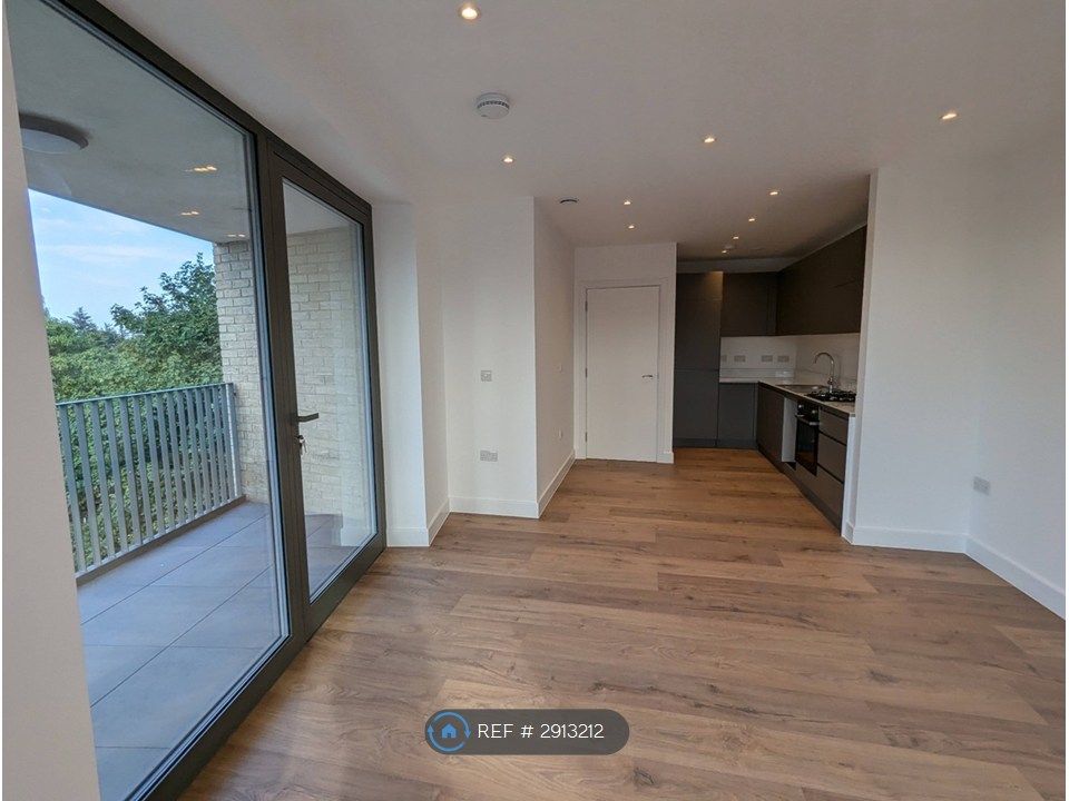 Property photo 3 of 23