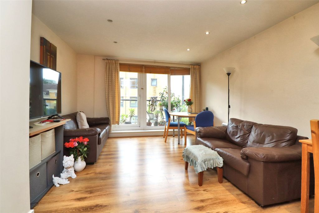 Property photo 2 of 7 Picture No. 03
