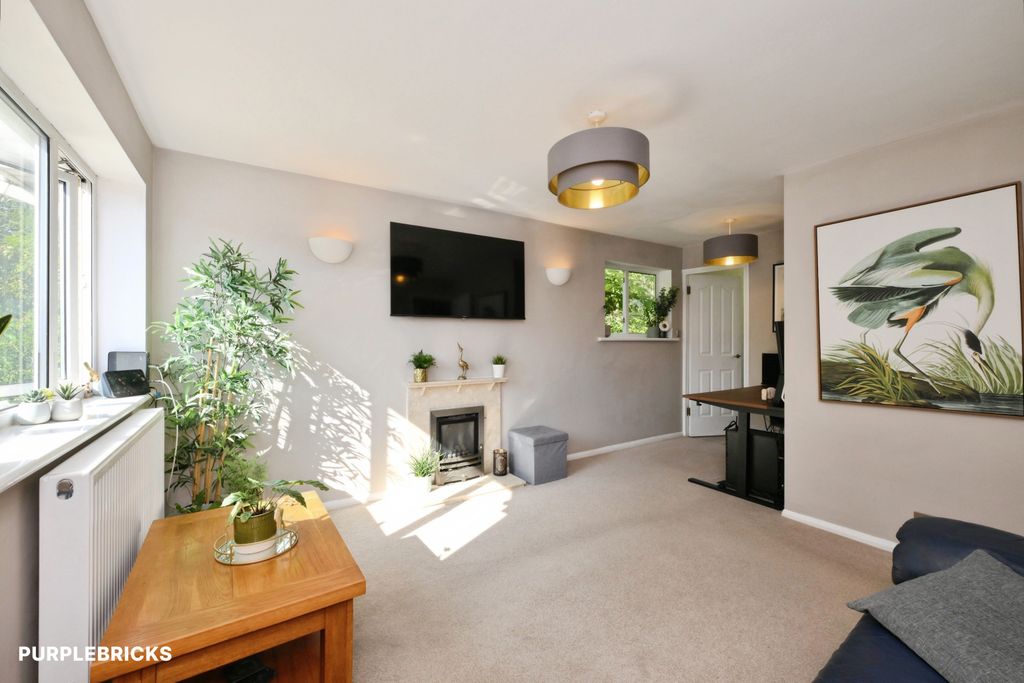 Property photo 2 of 12