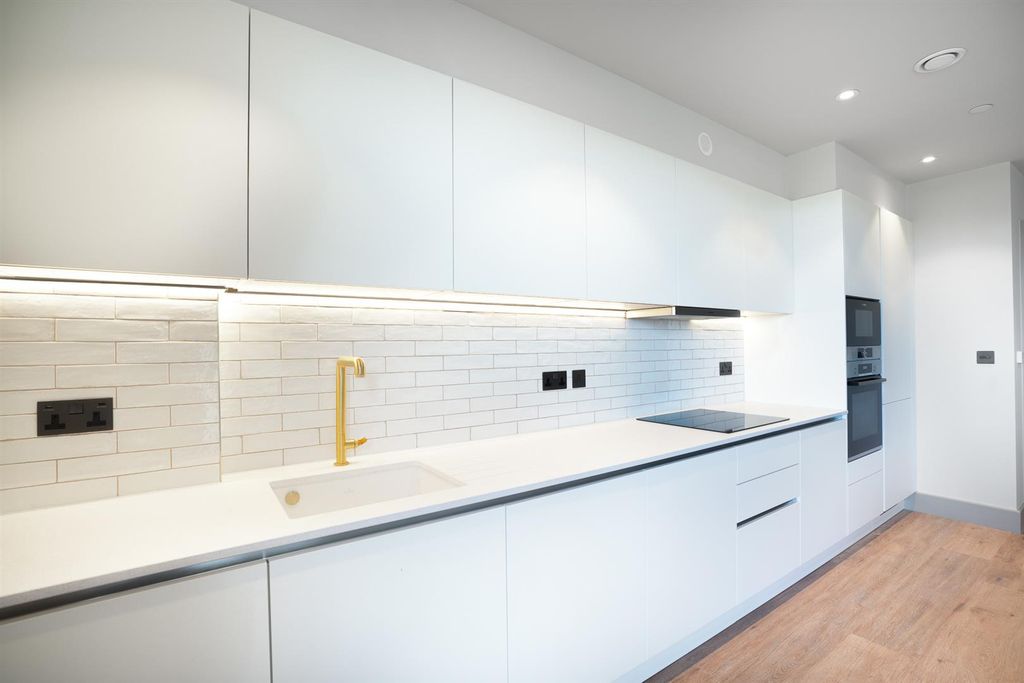 Property photo 2 of 13 2.Jpg