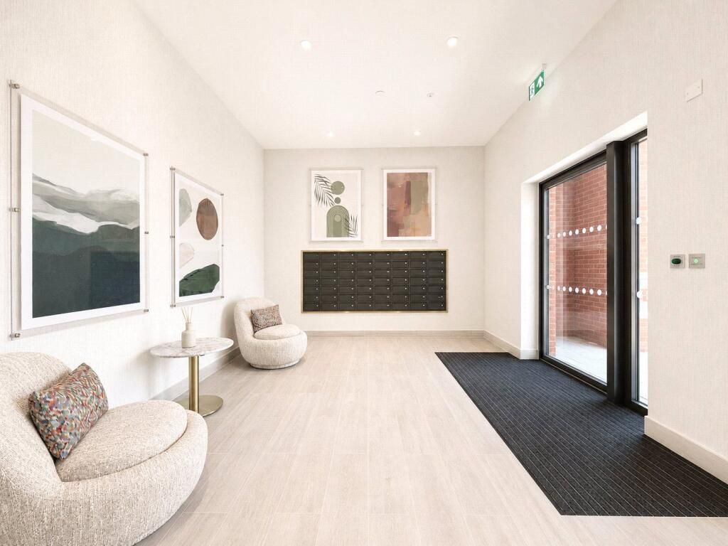 Property photo 1 of 3 Communal Entrance