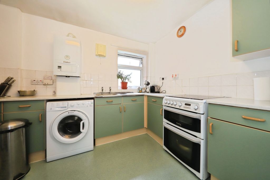 Property photo 3 of 18 Photo