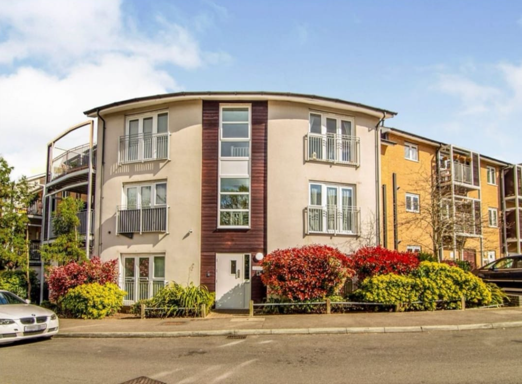 Property photo 1 of 9