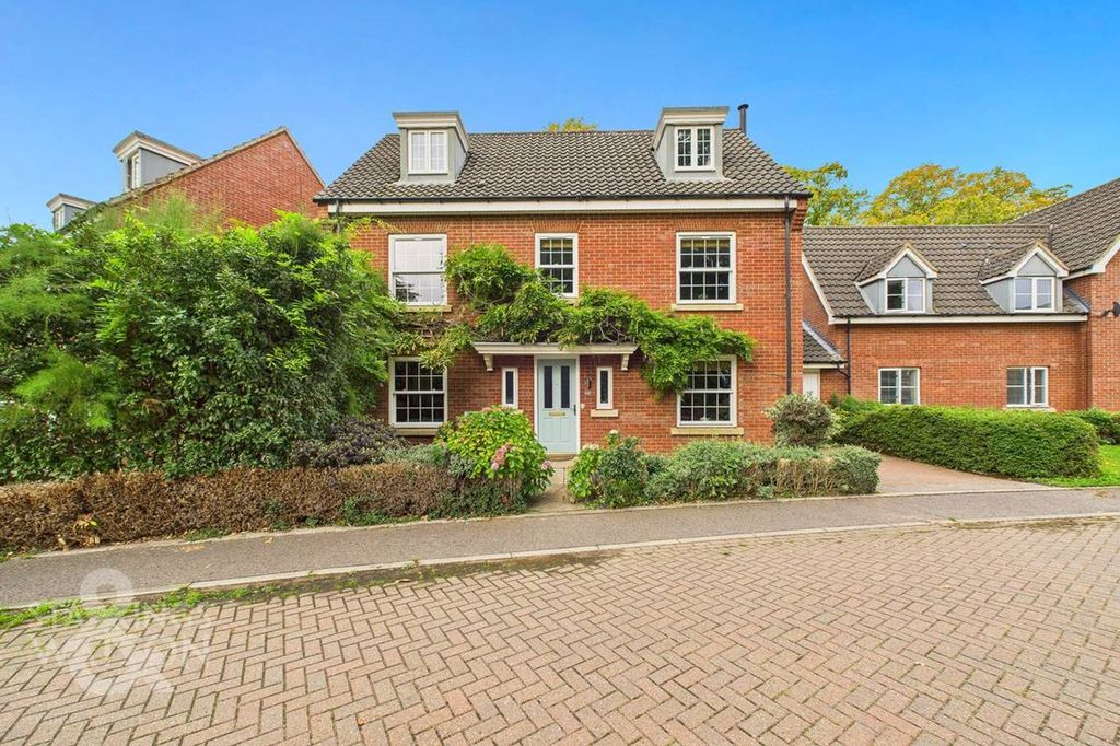 Property photo 3 of 31