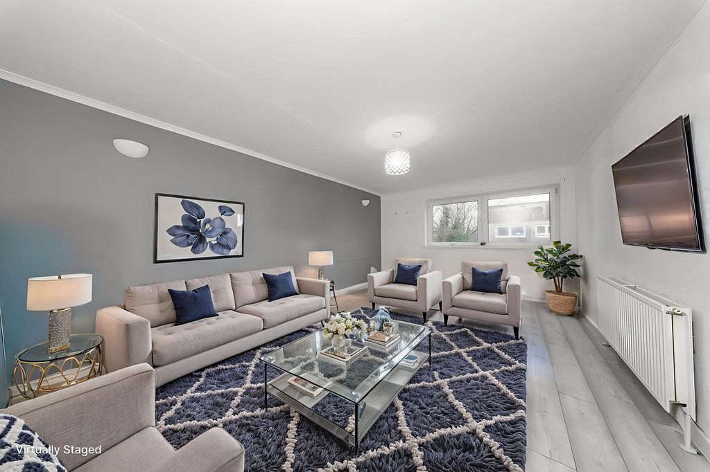 Property photo 2 of 10 Lounge/Diner