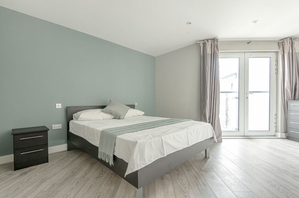 Property photo 3 of 15 Picture No. 08