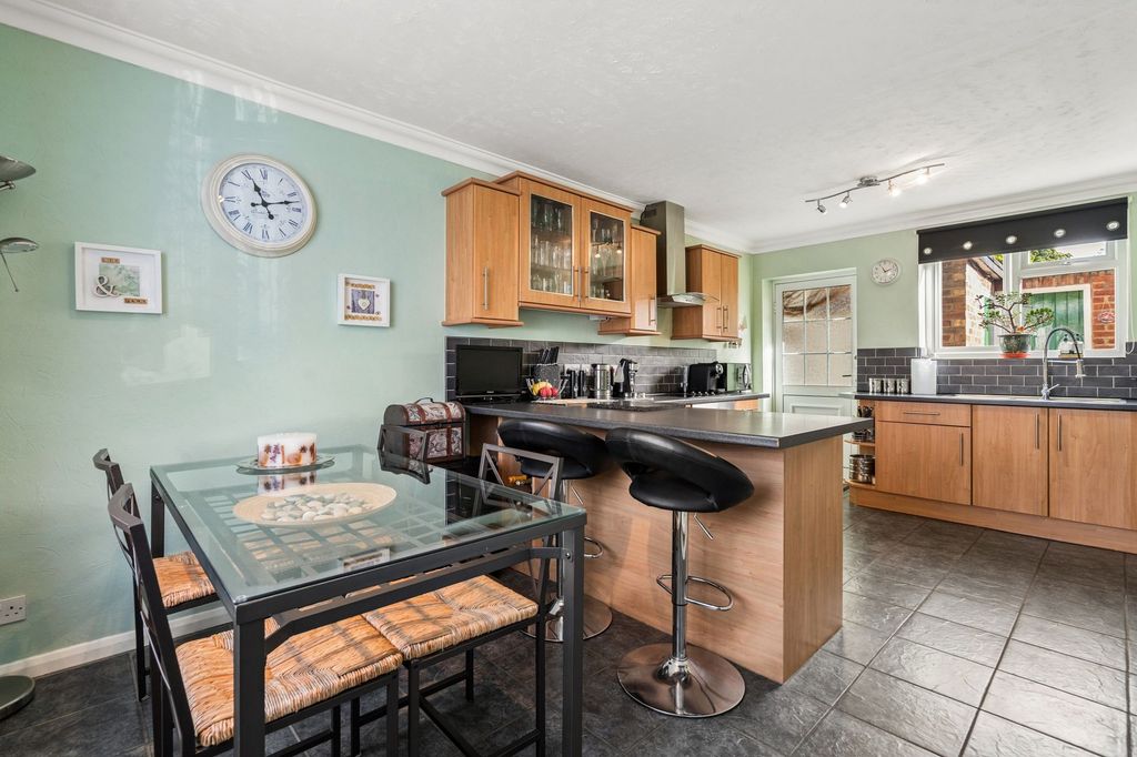 Property photo 2 of 15