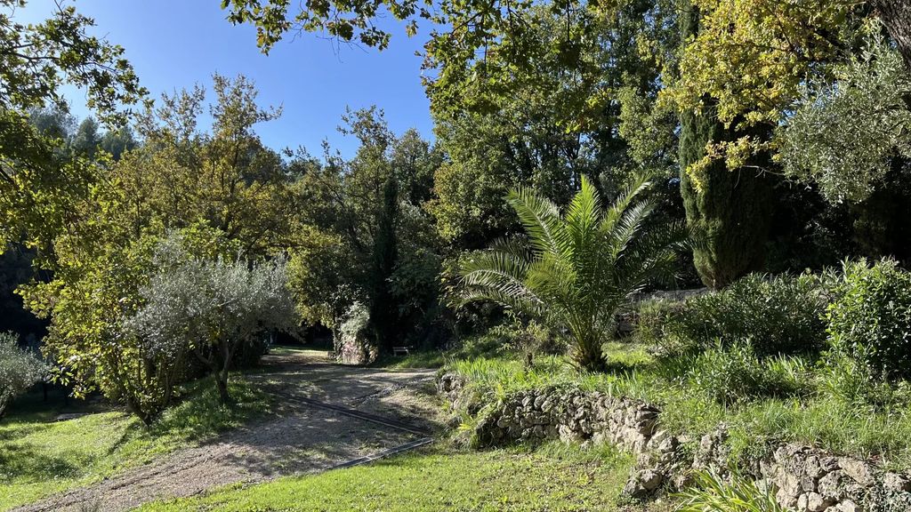 Property photo 3 of 70