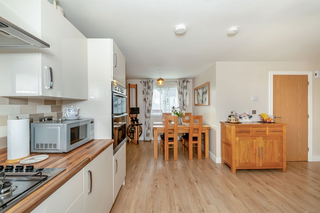 Property photo 2 of 21 Kitchen Diner
