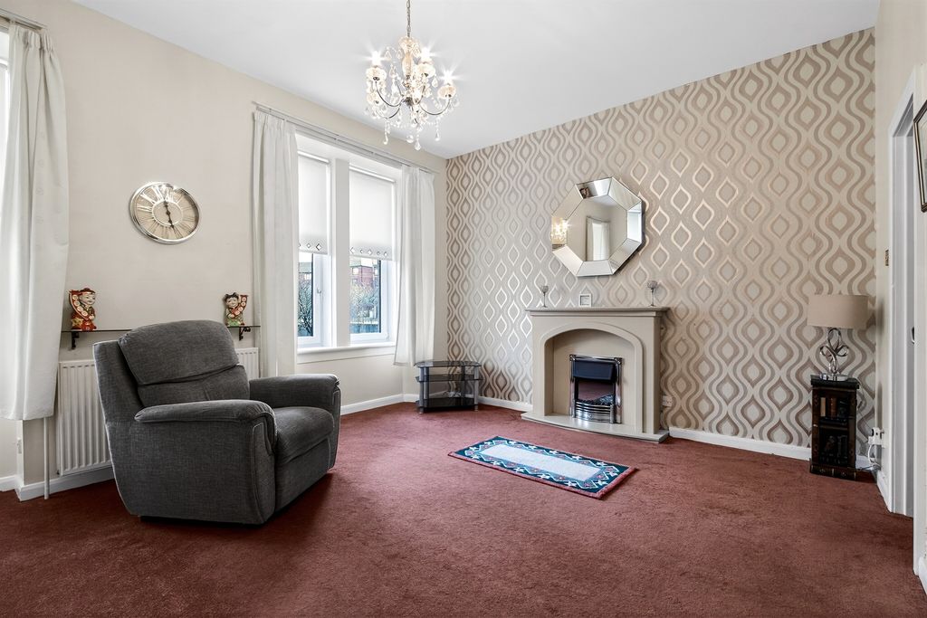 Property photo 3 of 13