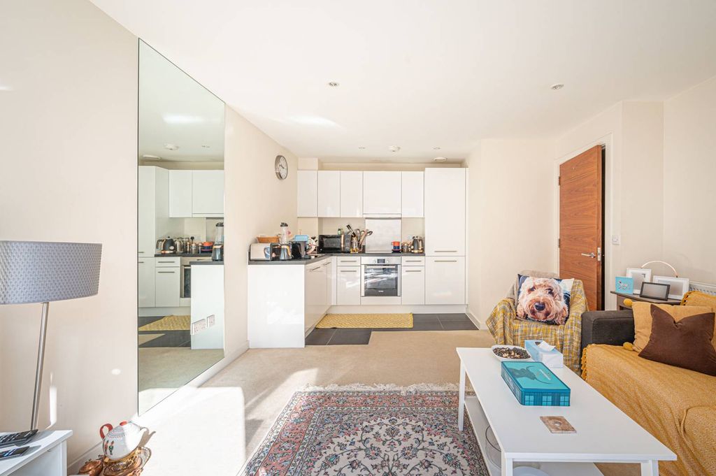 Property photo 1 of 13