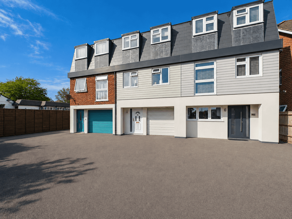 Property photo 1 of 12 4 Bedroom Terraced House For Rent