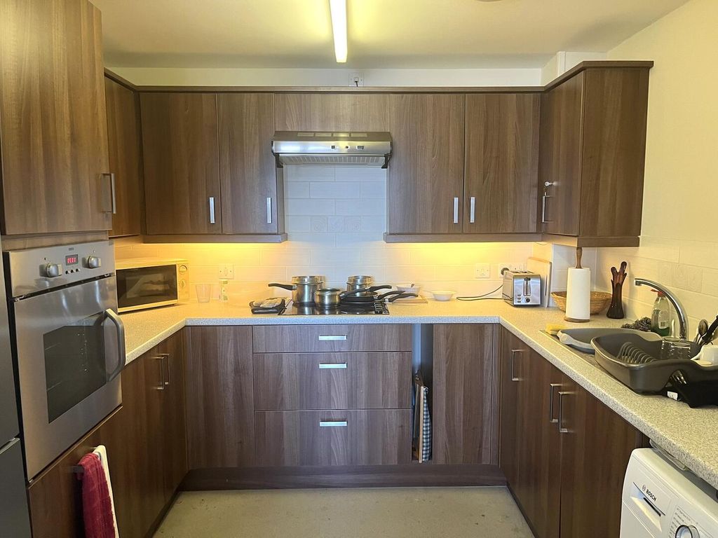 Property photo 2 of 13 Kitchen