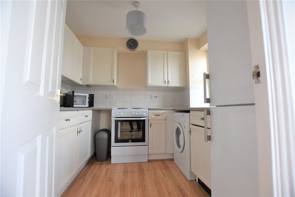 Property photo 3 of 9 Picture No. 25