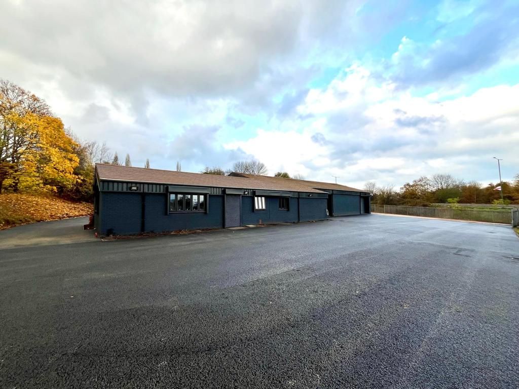 Property photo 1 of 6 Photo 4