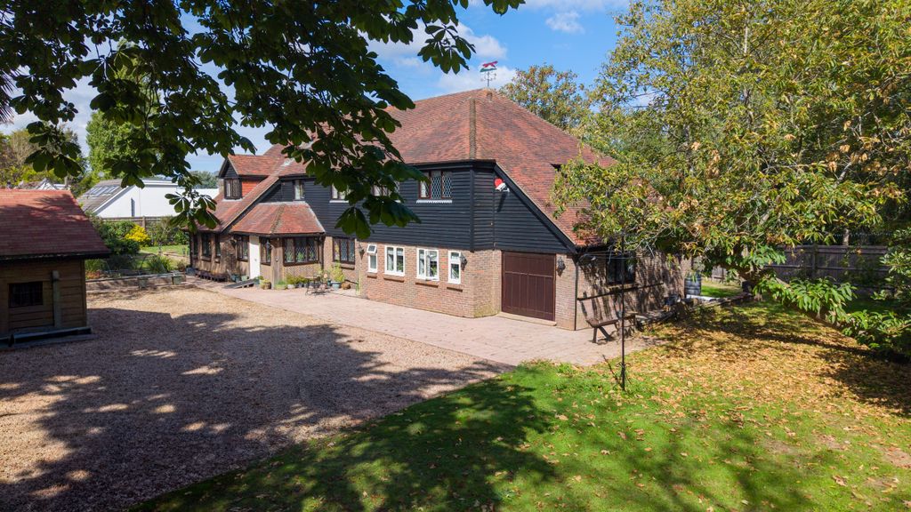 Property photo 2 of 41