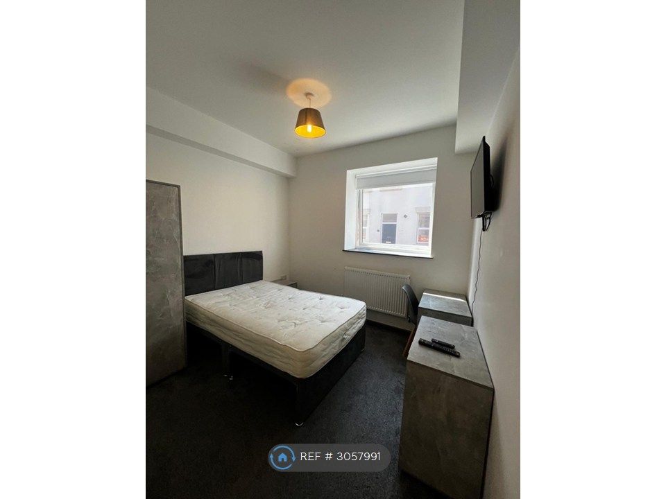 Property photo 1 of 2