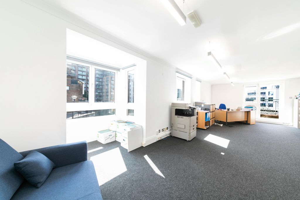 Property photo 2 of 14 Suite 3, 17 Pepper Street -3.Jpg