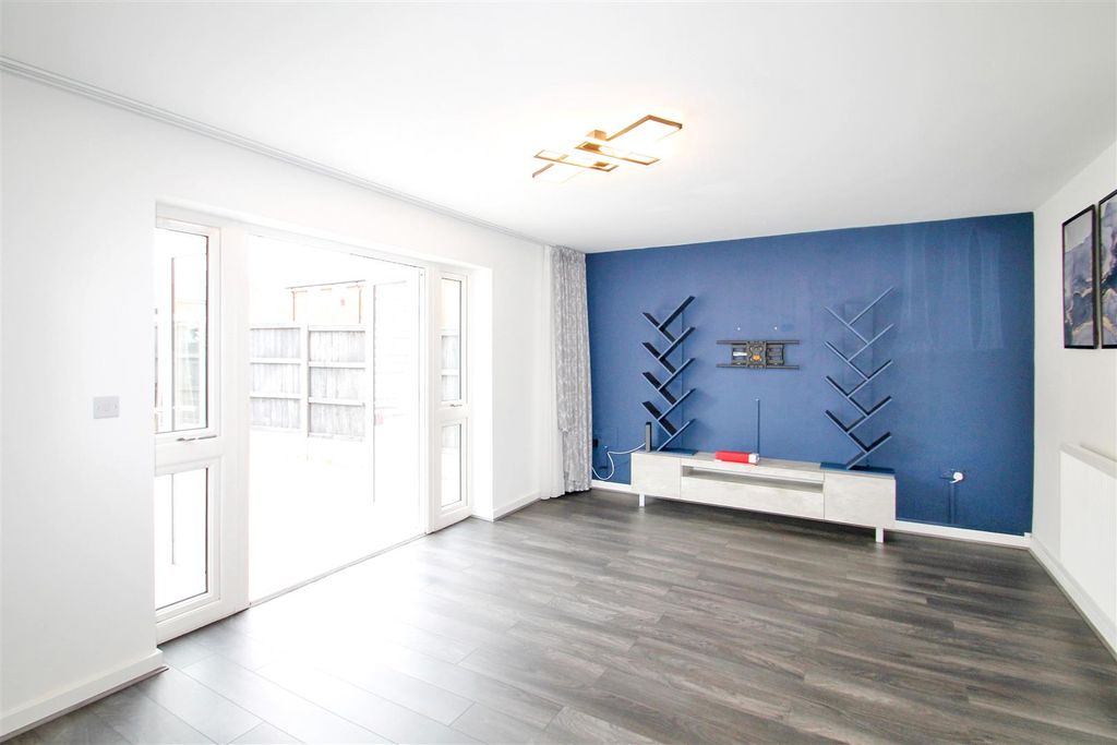 Property photo 2 of 18 Img_1681.Jpg