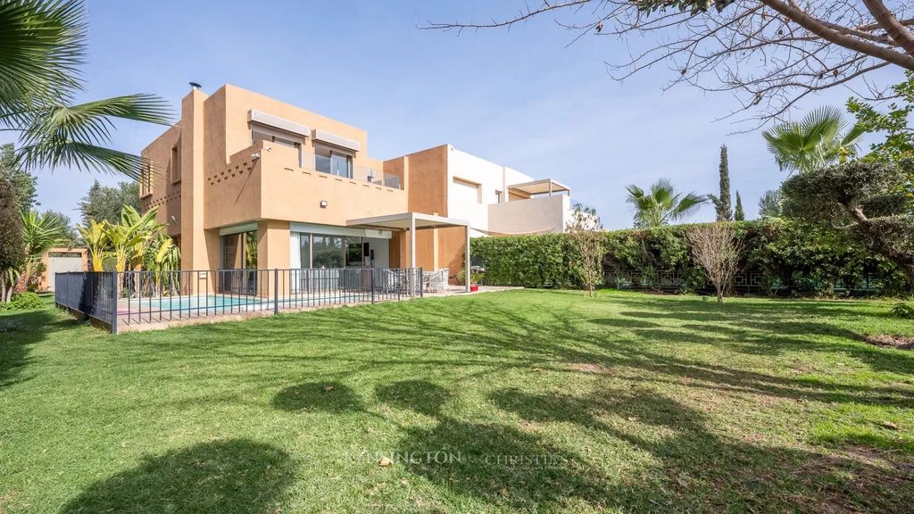 Property photo 2 of 36