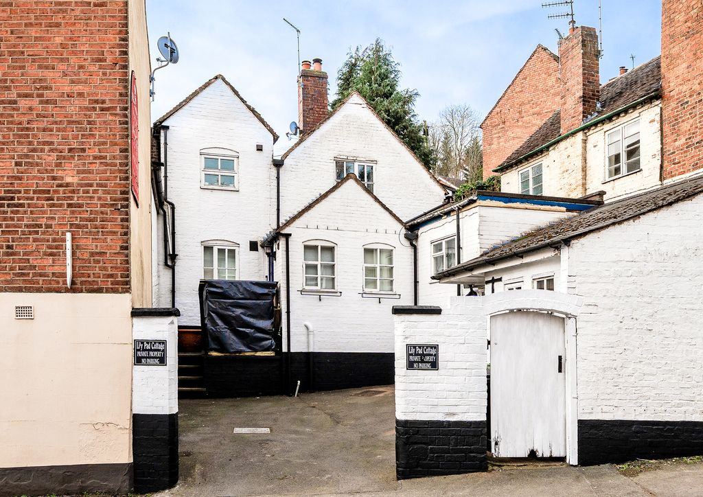 Property photo 1 of 16