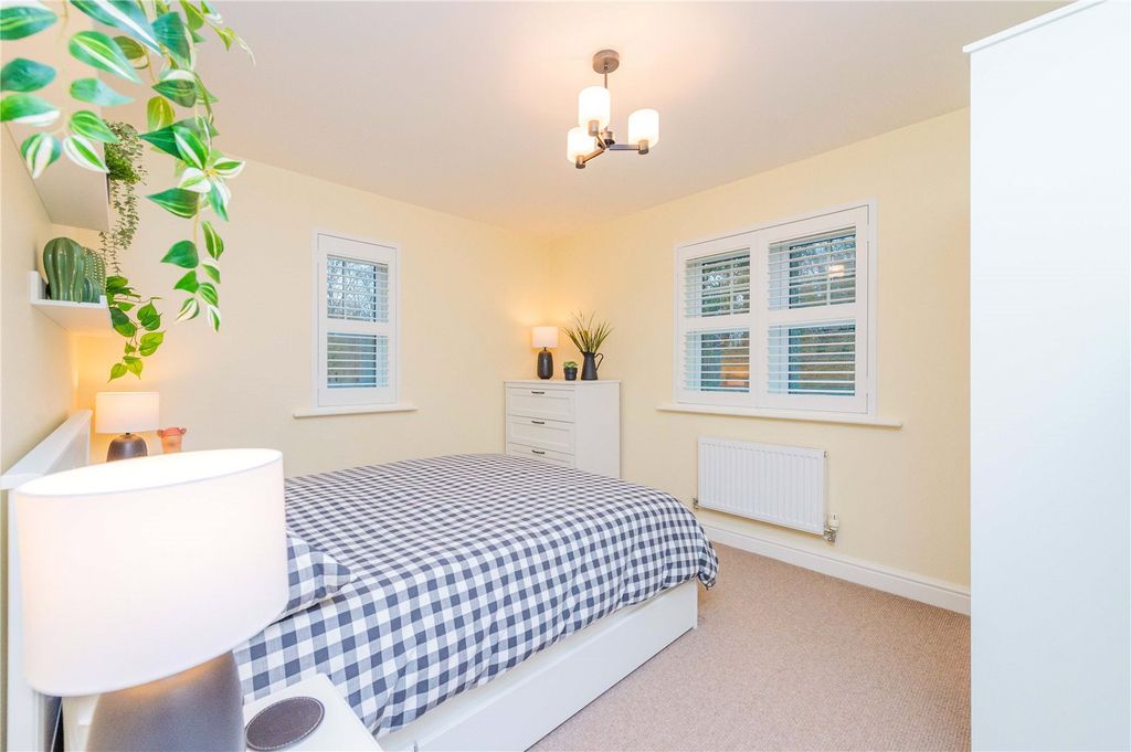 Property photo 2 of 41 Picture No. 22