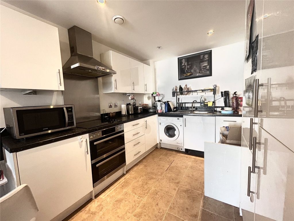 Property photo 2 of 11 Picture No. 03