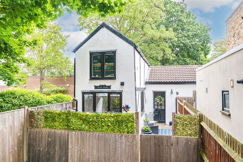 Property photo 1 of 3