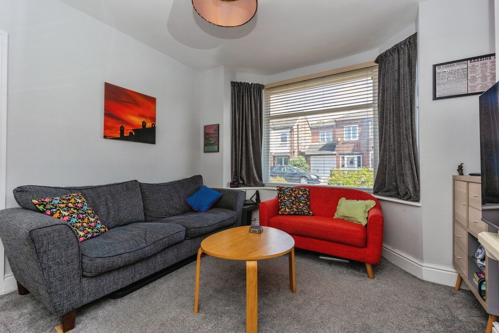 Property photo 2 of 22 Pbox-Img.Jpg