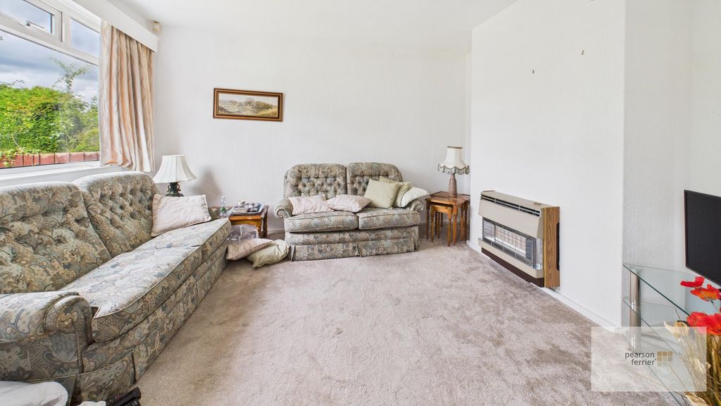 Property photo 3 of 15 Living Room
