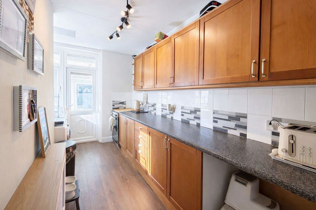 Property photo 3 of 13 Kitchen