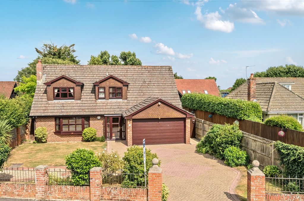 Property photo 1 of 16 1486287-10-6A4546...