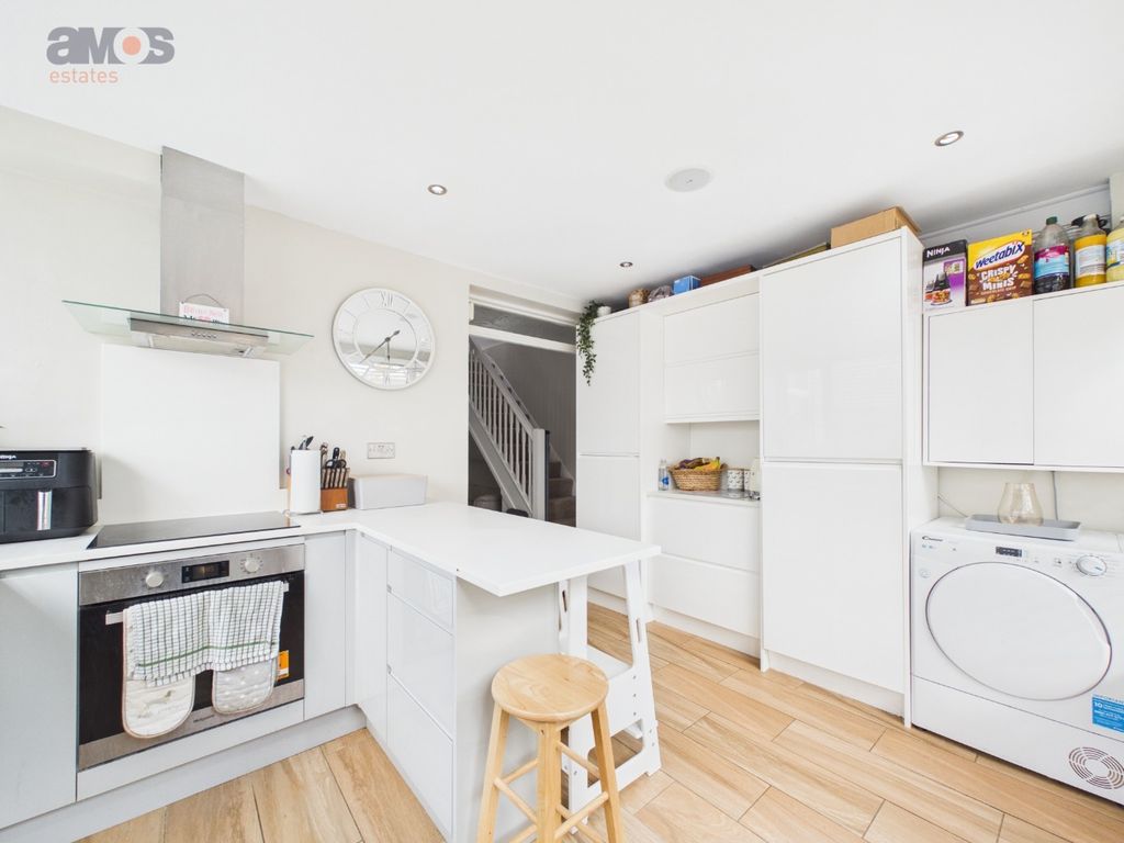 Property photo 2 of 19 5342015