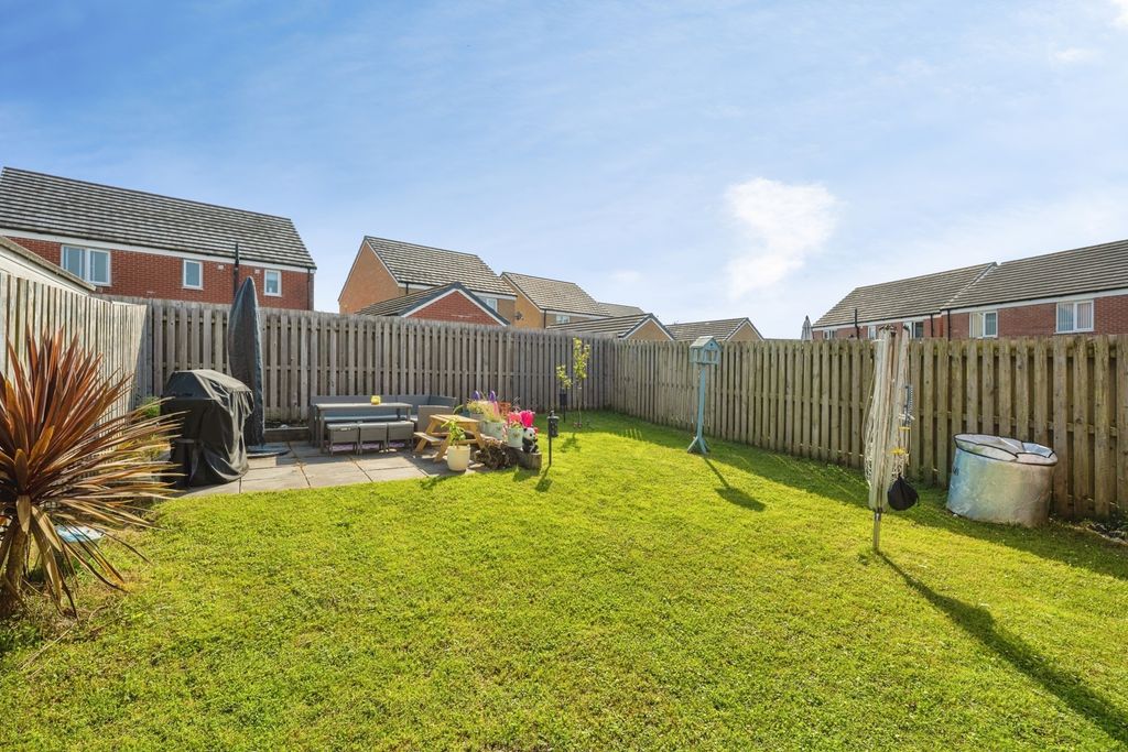 Property photo 3 of 19 Pbox-Img.Jpg