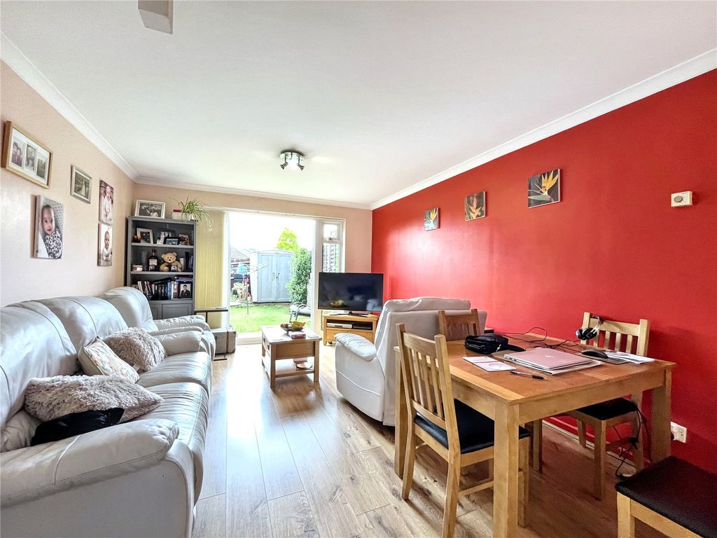 Property photo 3 of 11 Picture No. 10