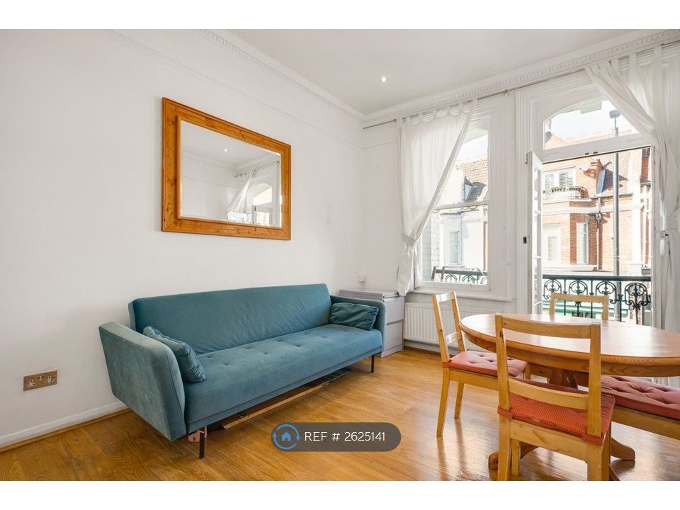 Property photo 2 of 20