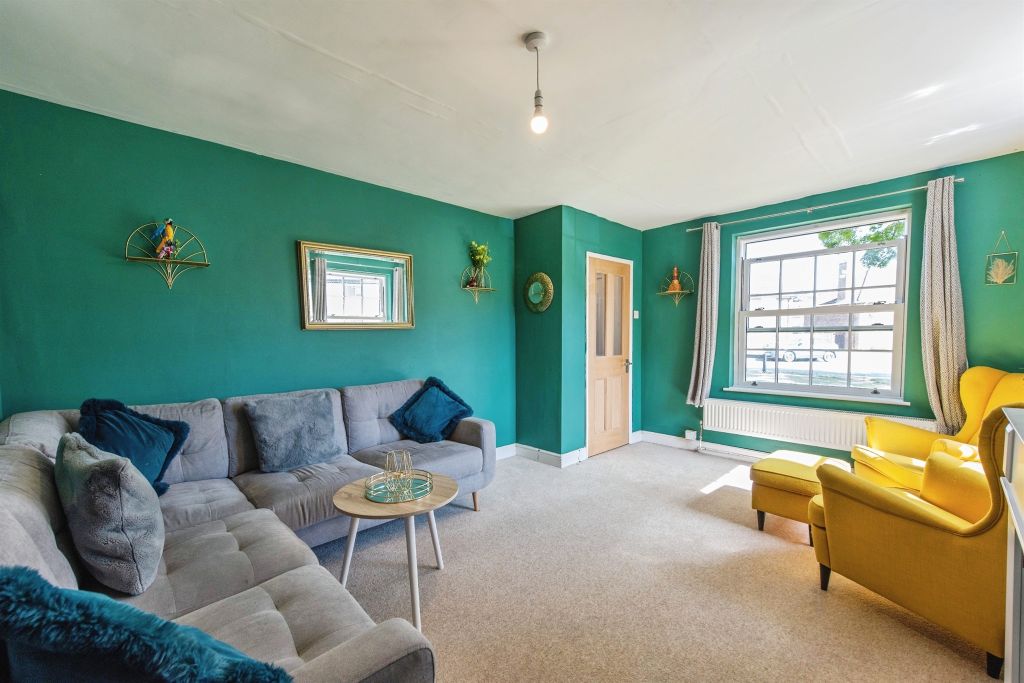 Property photo 3 of 17