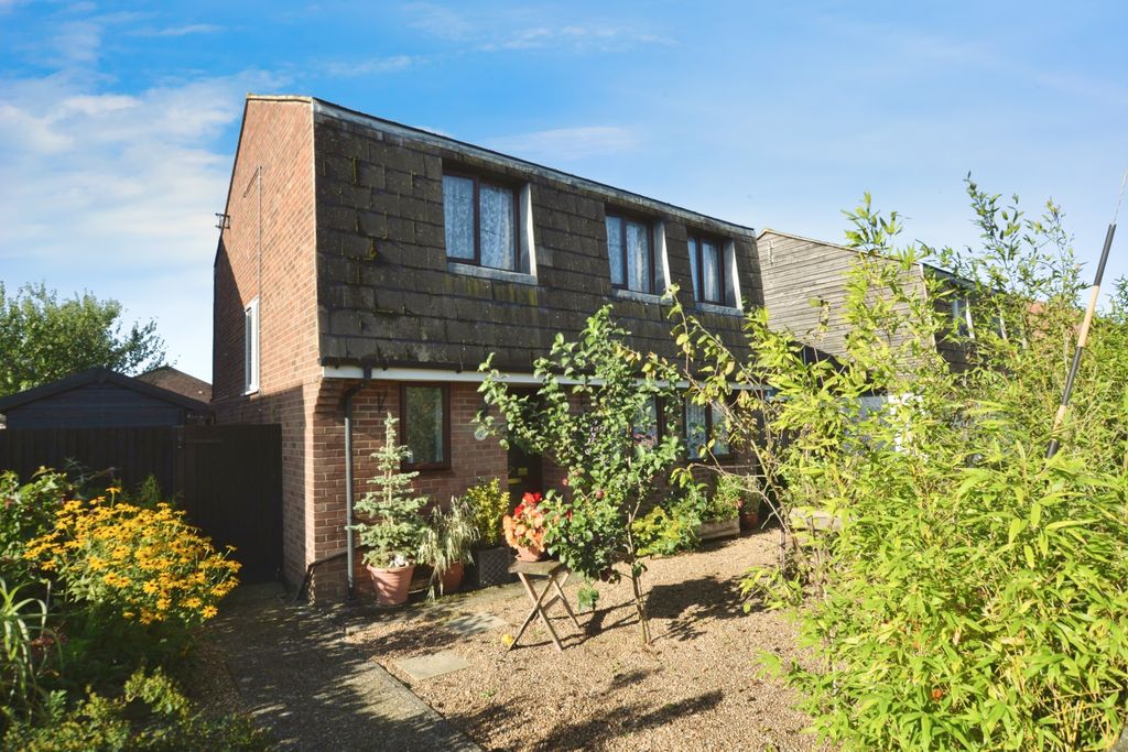Property photo 2 of 18 Photography