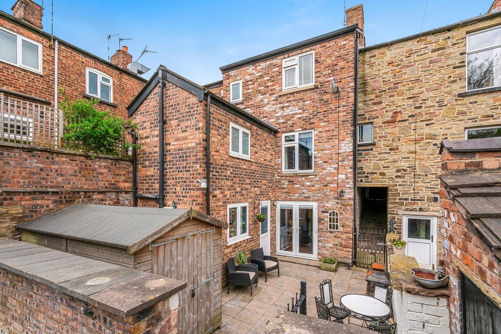 Property photo 1 of 24