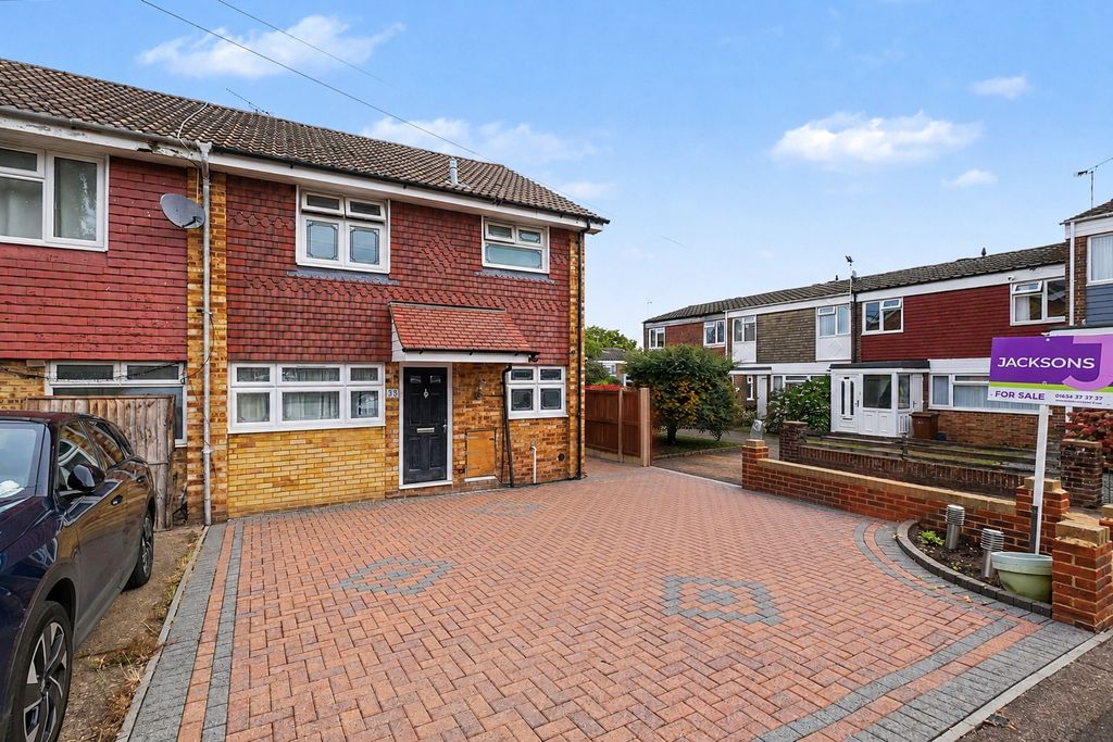 Property photo 1 of 18 5429440