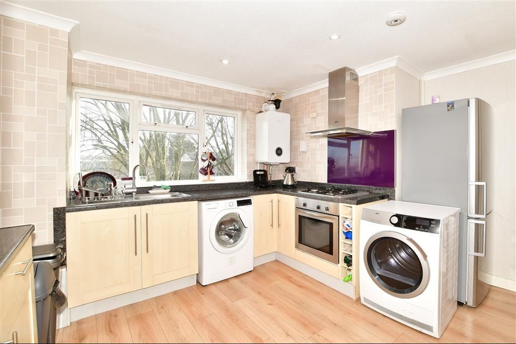 Property photo 2 of 7 Kitchen/Dining Room