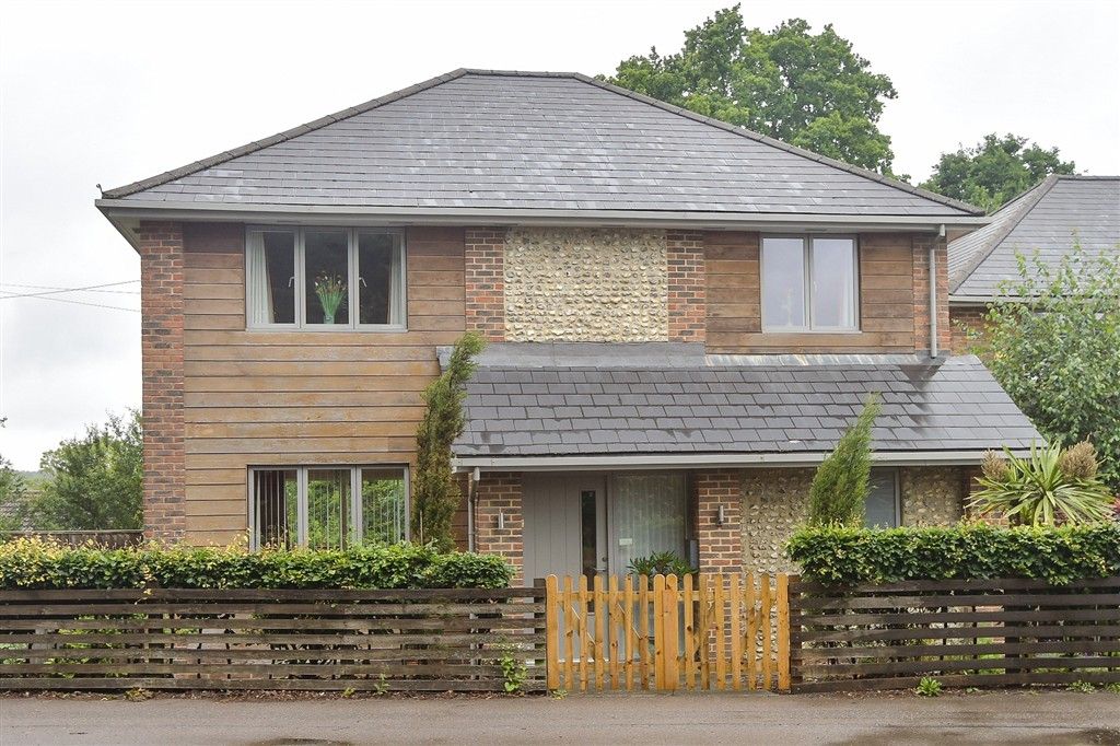 Property photo 1 of 21 External (Web).