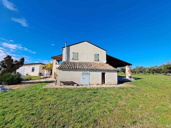 Property photo 1 of 20