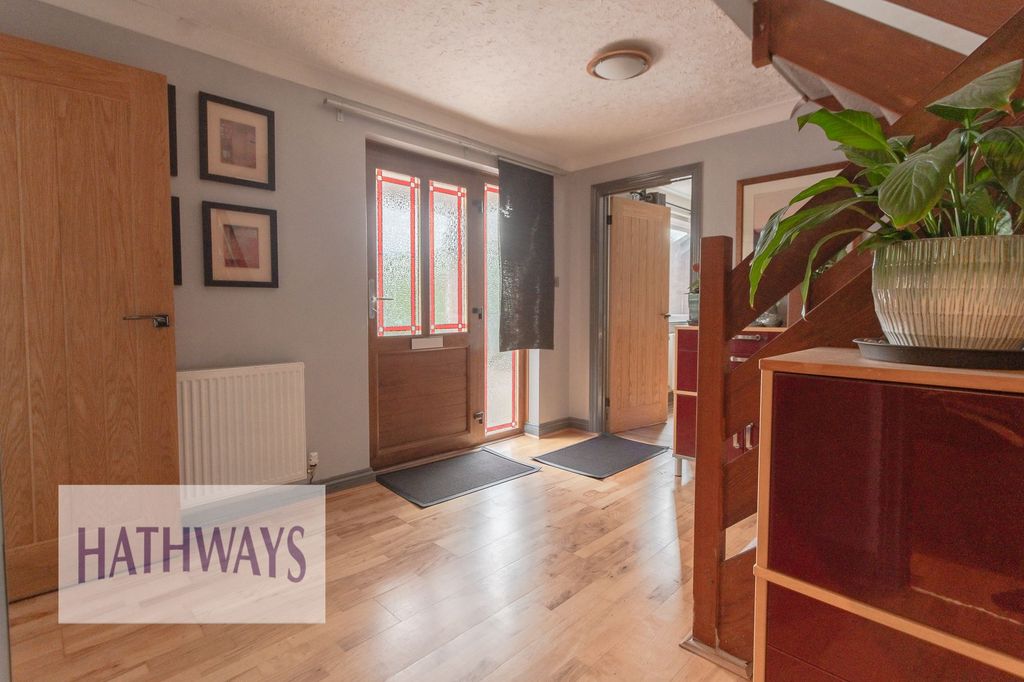 Property photo 2 of 34